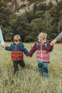 Quechua Kids’ Hiking Padded Jacket - Aged 2-6 -The Outdoor Clothing Store k239c152ec34ea6463ce5dca48d4867fc