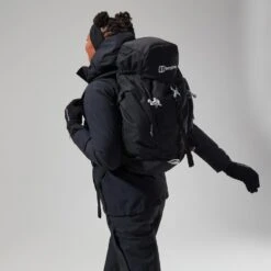 Berghaus Hillwalker InterActive Shell Jacket -The Outdoor Clothing Store k71a34f77c25af0429d5ef75f7fc9e9a6