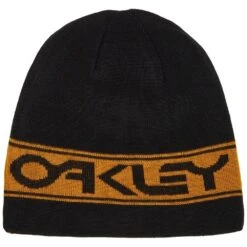 The Outdoor Clothing Store 18 Oakley TNP Reversible Unisex Beanie