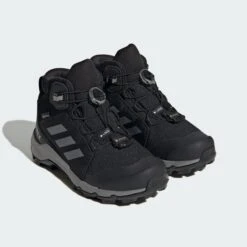 ADIDAS Terrex Mid GORE -The Outdoor Clothing Store kbe3cefaecb5e7e3a6703d1b69cdee229