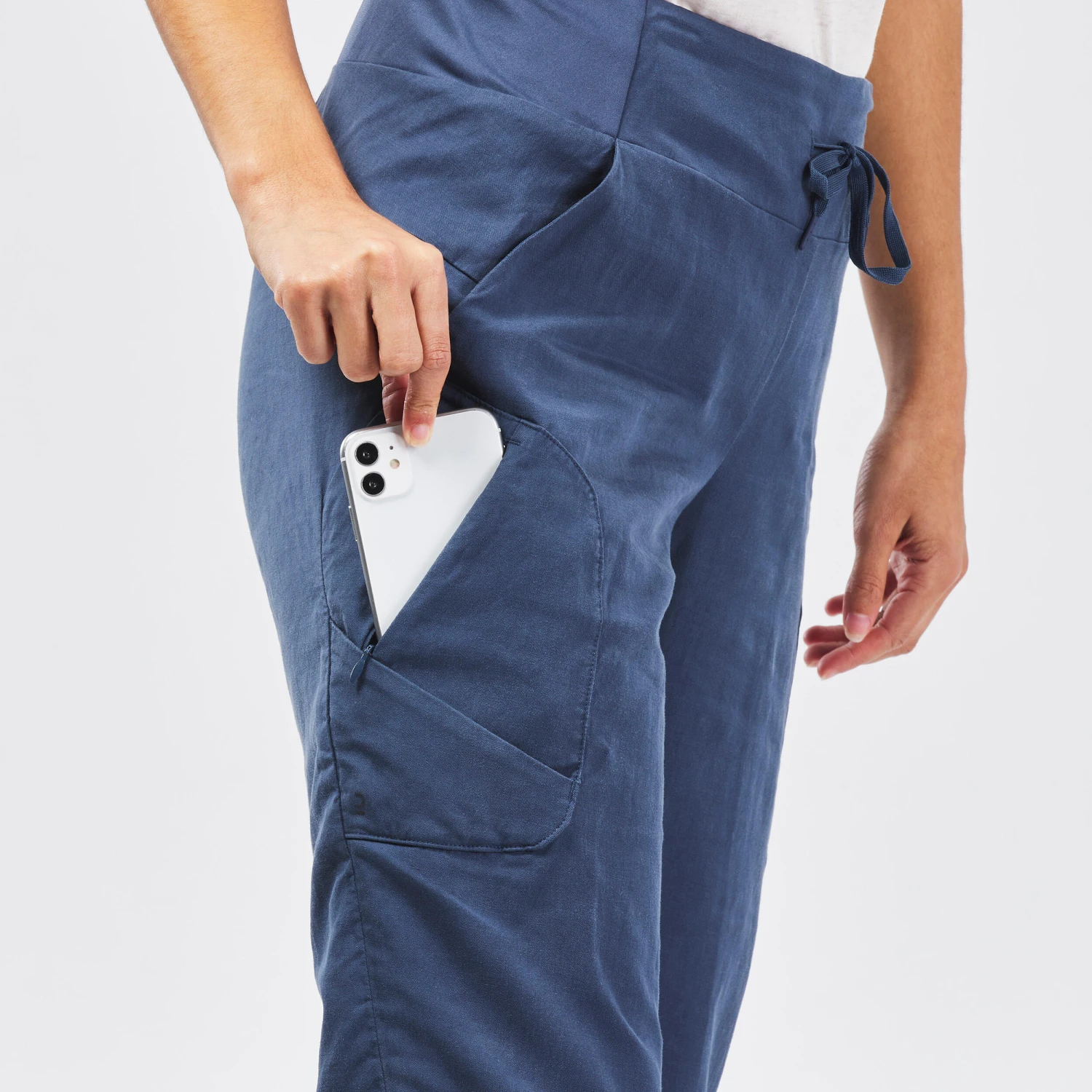 Quechua Women's Cropped Hiking Trousers 14 Quechua Women's Cropped Hiking Trousers - Image 14